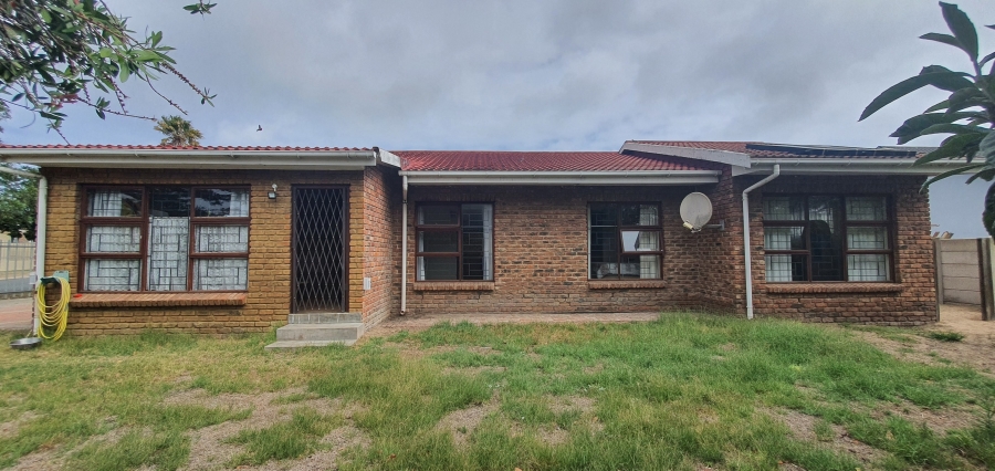 3 Bedroom Property for Sale in Heiderand Western Cape